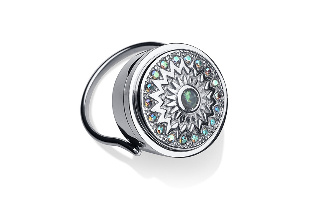 💍The Paris Lip Balm Ring — A Secret of Beauty Hidden in 14K Gold