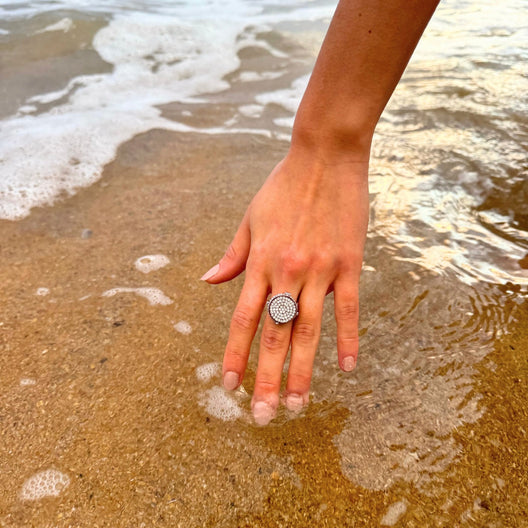 💍The Paris Lip Balm Ring — A Secret of Beauty Hidden in 14K Gold